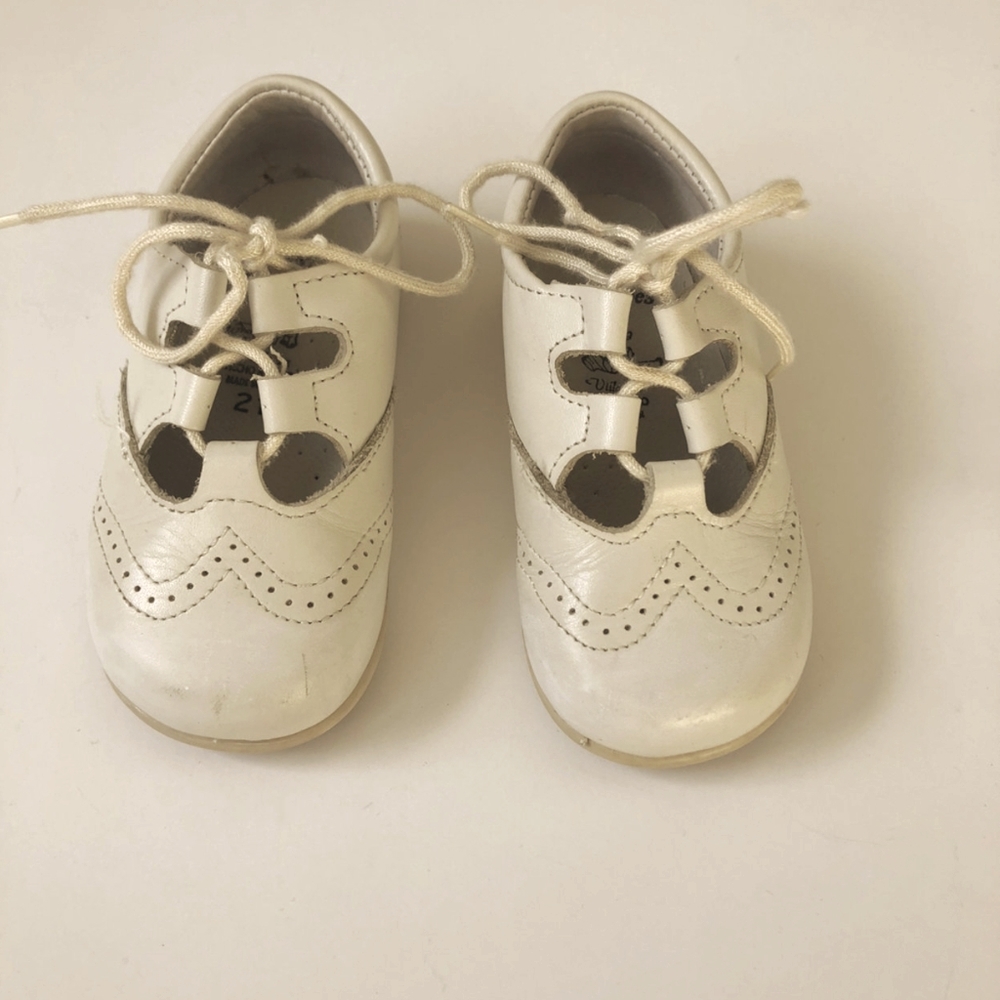 Leon Shoes Cream Leather Sz 21 made in Spain